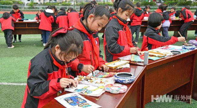 连队比武得了第二名，团长把连长骂得狗血喷头，却在小灶饱餐一顿